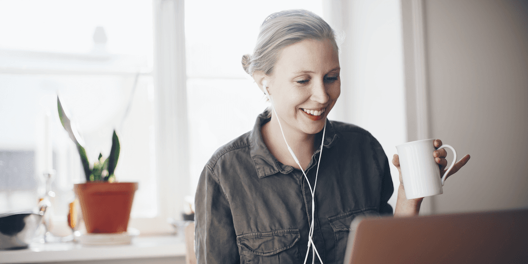 6 Tips to Stand Out and Land a New Job During the “Great Resignation” (Because You’re Not the Only One Looking!)